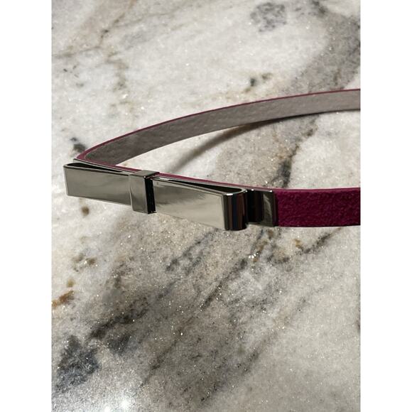 White House Black Market Belt Silver Bow Pink Patent Leather Belt Size XS 111459 - Picture 5 of 7
